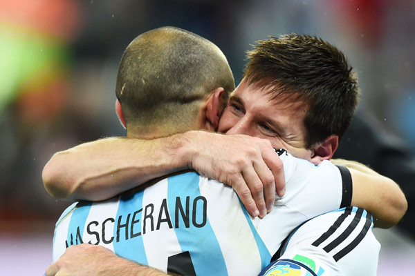 getty_messimascherano2014