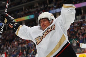 getty_selanneteemu20131023f