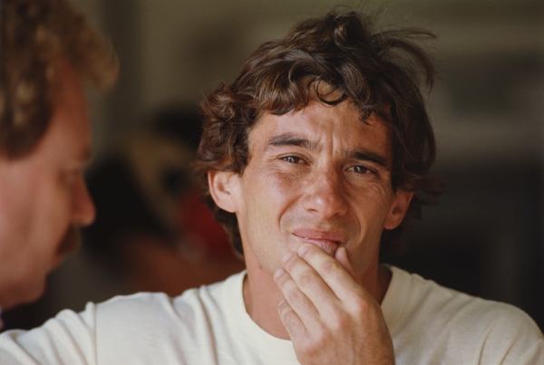 getty_sennaayrton19900201