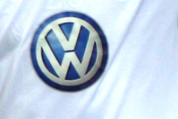 getty_vwlogo20130625