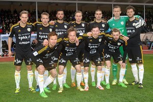 t_SJKYleiskuvaKuvituskuvaJoukkue2015