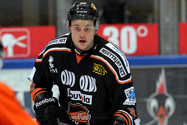 t_KooKooTuomasHuhtanen2015b