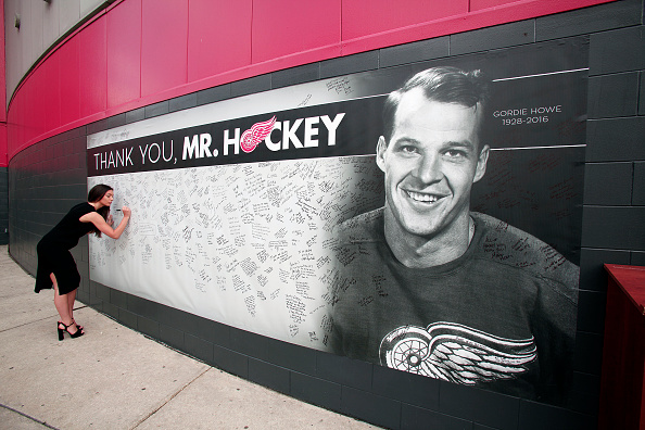 getty_HoweGordie20160614