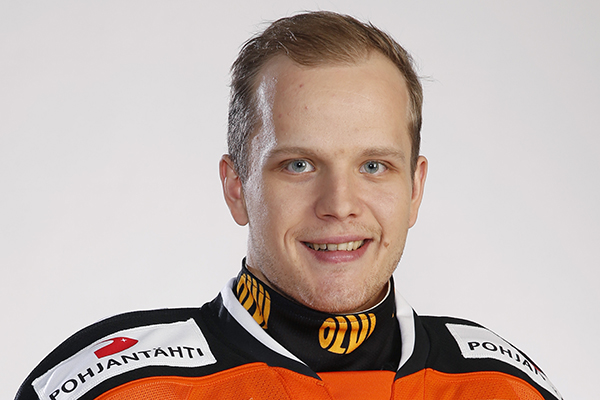 lehtivuori_joonas_pelaajakuva_hpk_2016