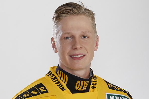 leskinen_otto_pelaajakuva_kalpa_2016