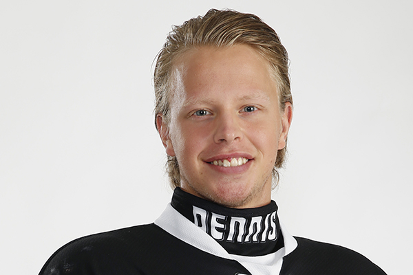 lindsten_jasper_pelaajakuva_tps_2016