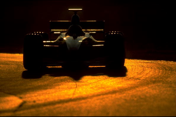 getty_formulasilhuettedarktummakuvitus20170118