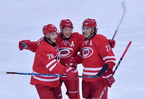 getty_carolinahurricanes2016201702