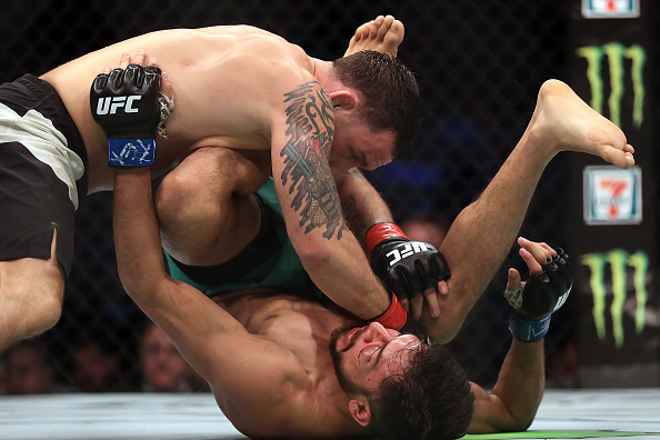 UFC 211: Miocic v Dos Santos 2