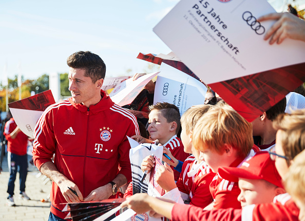 FC Bayern Muenchen New Car Handover