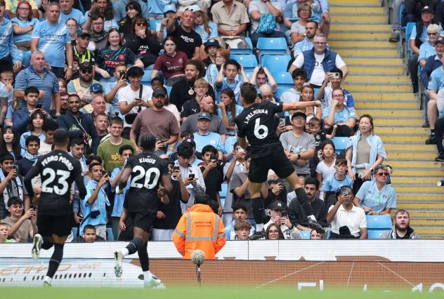 aop_tottenham25a