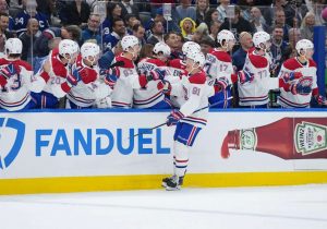 Oliver Kapanen avasi maalitilinsä NHL:ssä aop_kapanenoliver25a