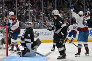 NHL-kausi käynnistyi – heti suomalaisosumia aop_lehkonenartturi25c