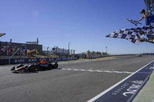 Max Verstappenin liito jatkuu – McLarenit pulassa aop_verstappenmax25i